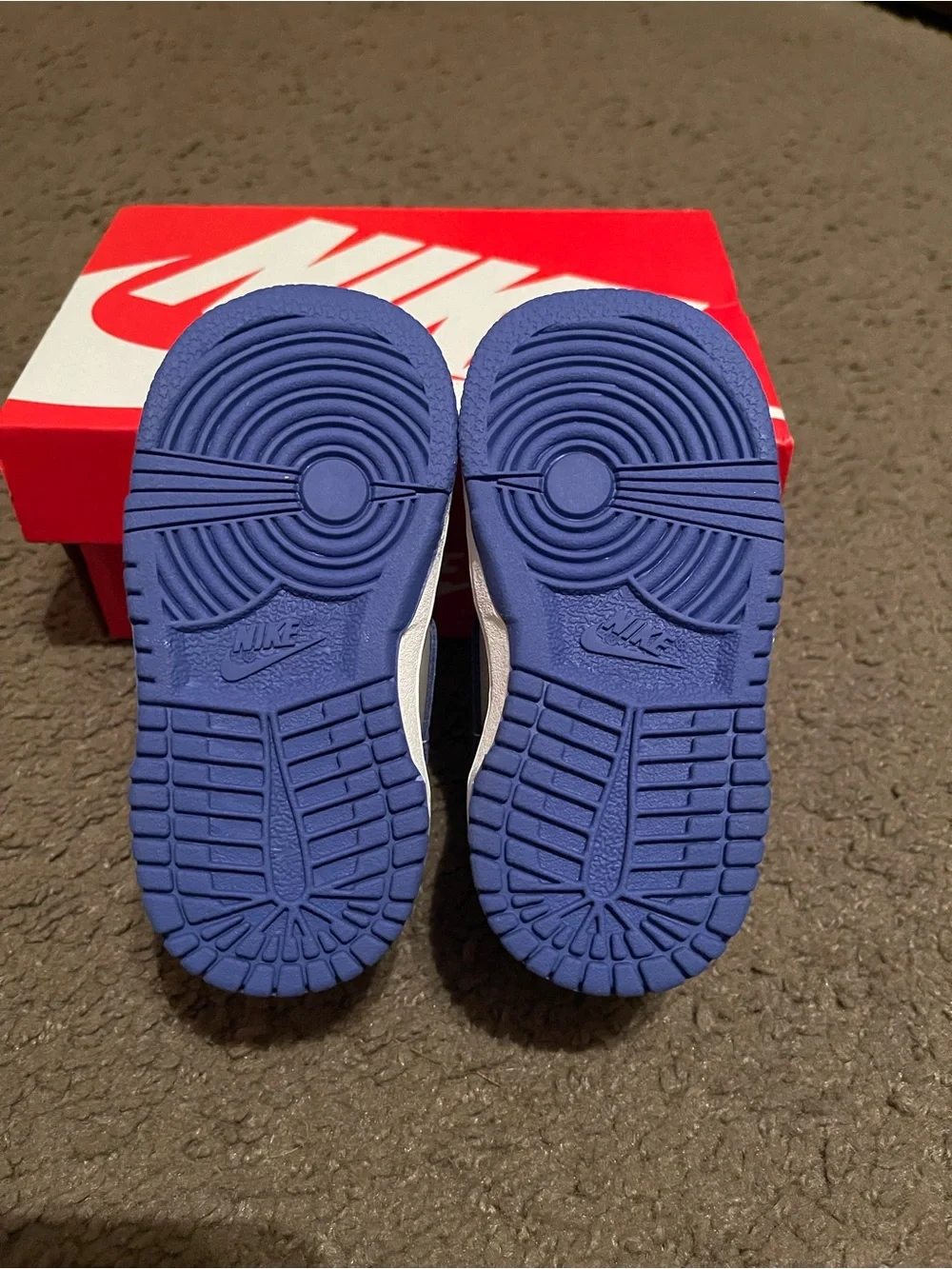 Nike Toddler Low-Top Sneakers in Purple, Blue and Gray